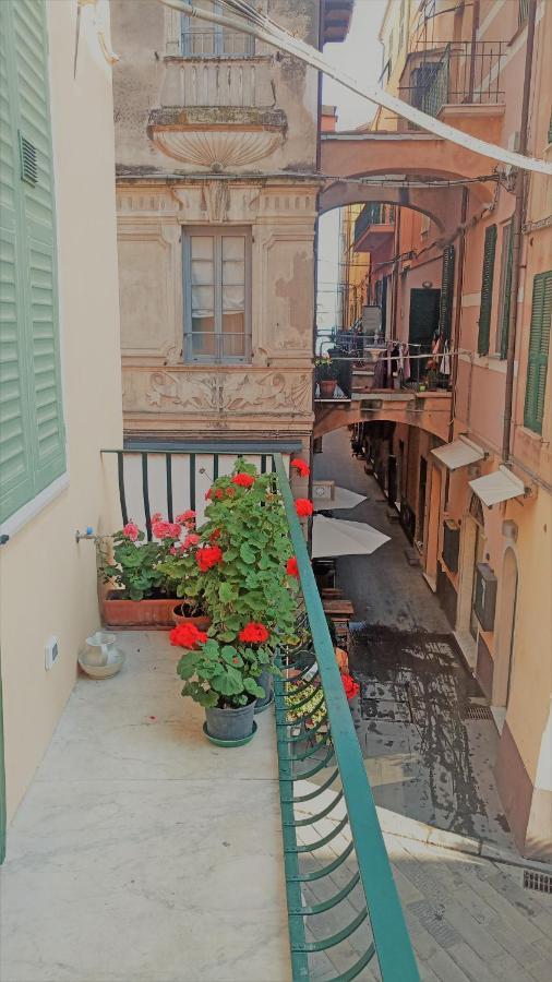 Il Geranio Apartment Finale Ligure Bagian luar foto