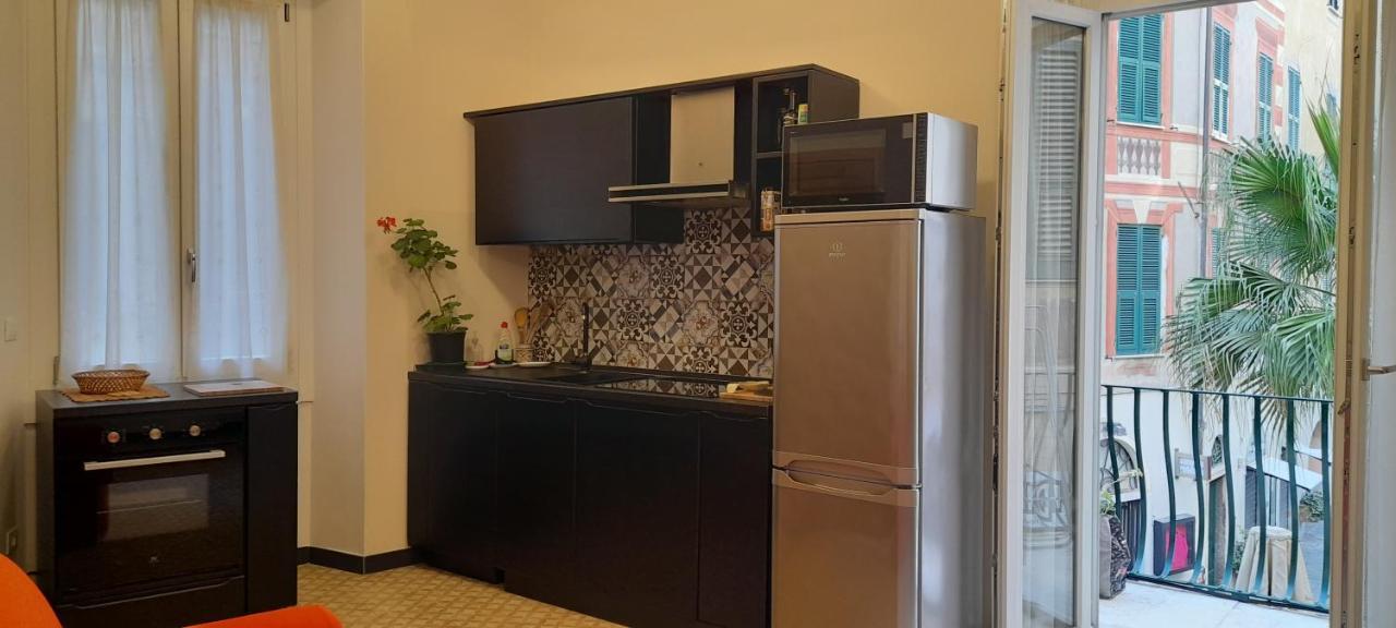Il Geranio Apartment Finale Ligure Bagian luar foto