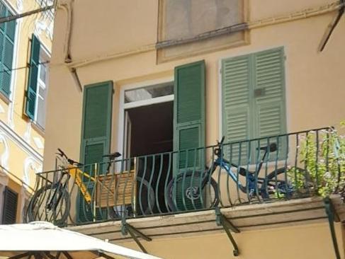 Il Geranio Apartment Finale Ligure Bagian luar foto